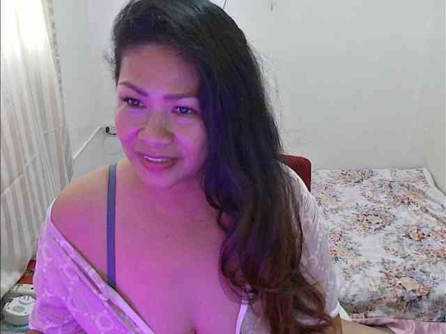 Caramela122 webcam