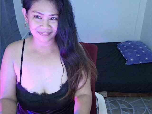 Caramela122 webcam