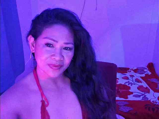 Caramela122 webcam