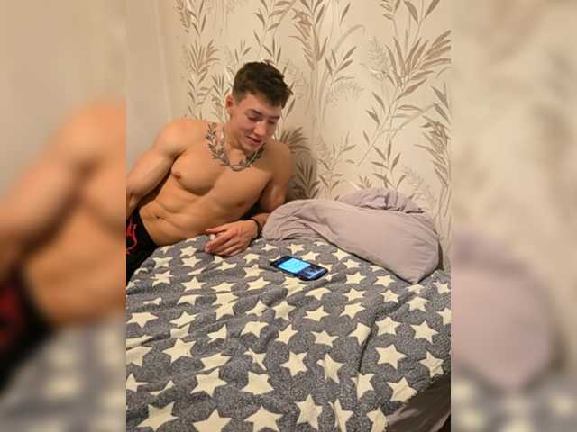 Sex chat gratuit in direct cu Alexxpussy pe BongaCams