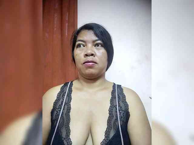 BrigitteSweet webcam