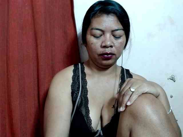 BrigitteSweet webcam