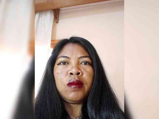 BrigitteSweet webcam