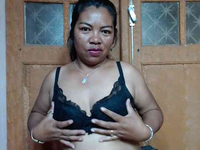 BrigitteSweet webcam