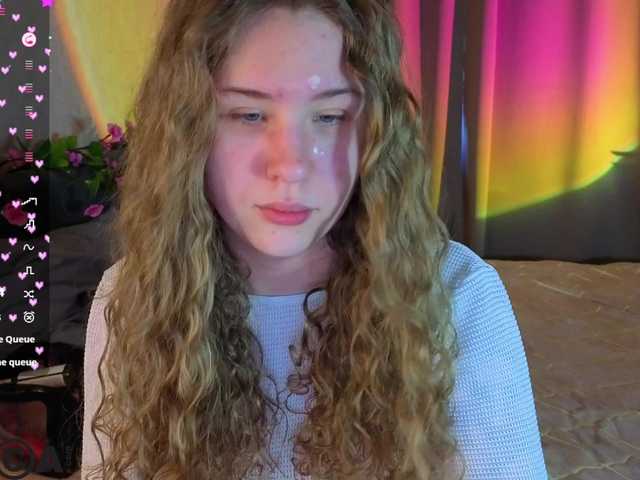 Elsiee-Cuttiess's BongaCams show and profile