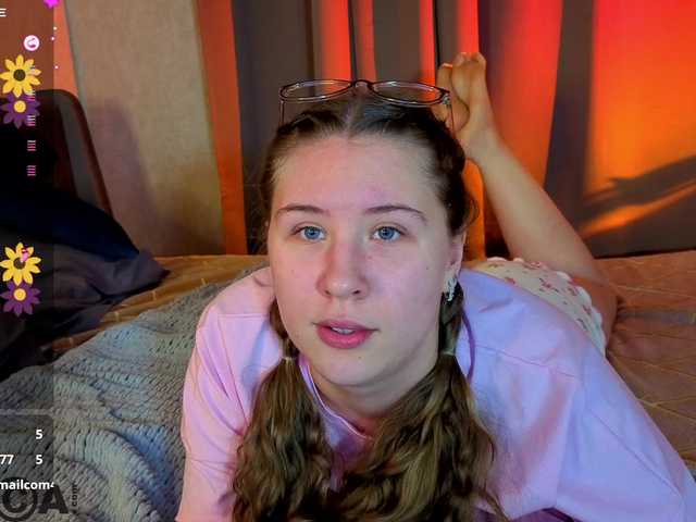 Elsiee-Cuttiess's BongaCams show and profile