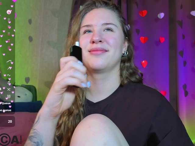 Elsiee-Cuttiess's BongaCams show and profile