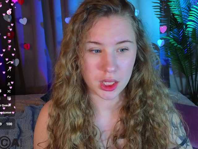 Elsiee-Cuttiess's BongaCams show and profile