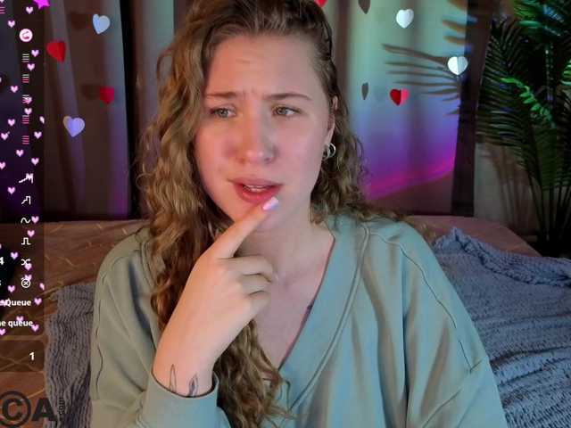 Elsiee-Cuttiess's BongaCams show and profile