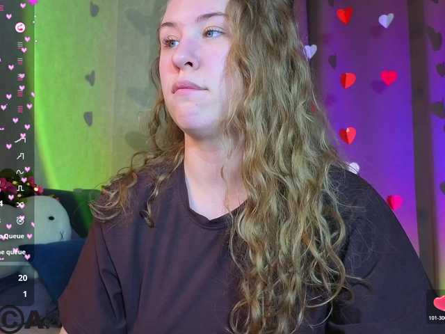 Elsiee-Cuttiess's BongaCams show and profile