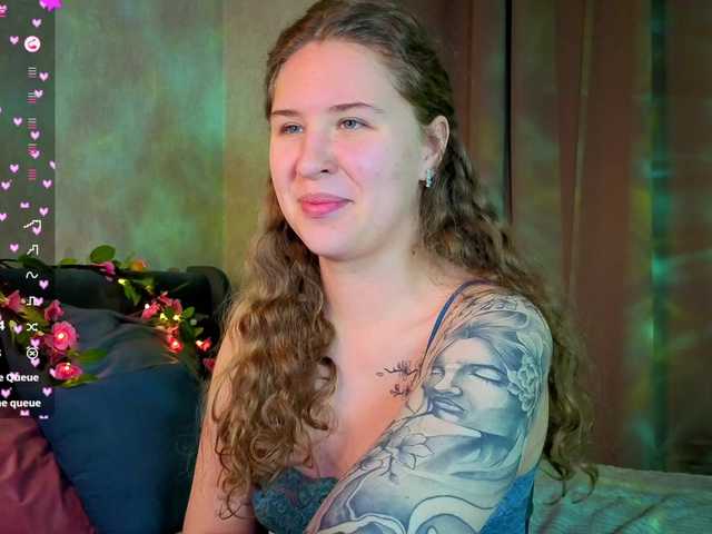 Elsiee-Cuttiess's BongaCams show and profile