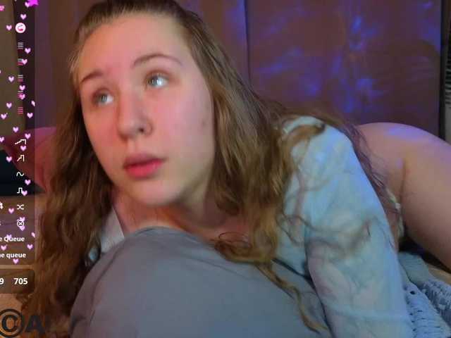 Elsiee-Cuttiess's BongaCams show and profile