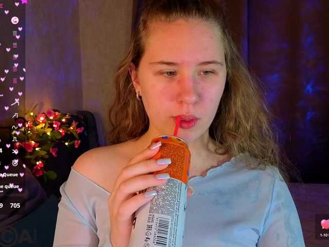 Elsiee-Cuttiess's BongaCams show and profile