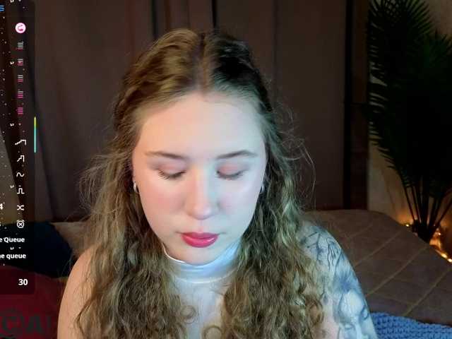 Elsiee-Cuttiess's BongaCams show and profile