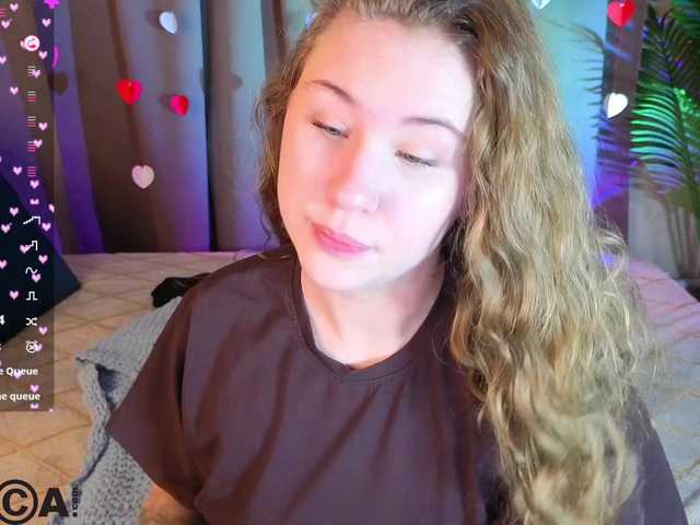 Elsiee-Cuttiess's BongaCams show and profile