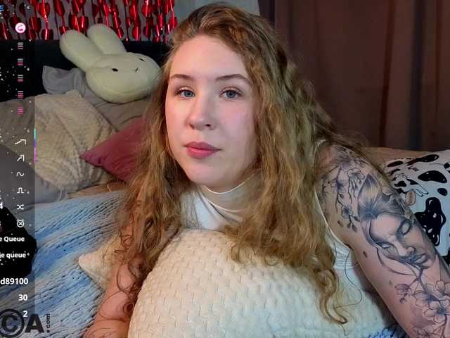 Elsiee-Cuttiess's BongaCams show and profile