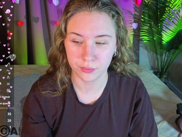 Elsiee-Cuttiess from BongaCams is Freechat