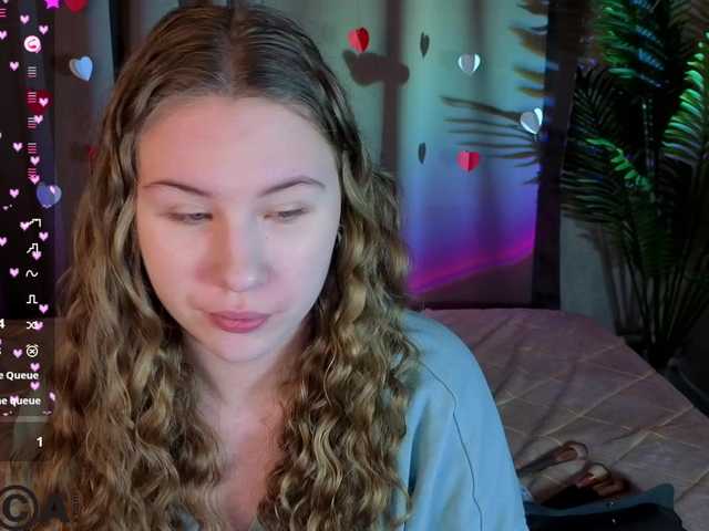 Elsiee-Cuttiess's BongaCams show and profile