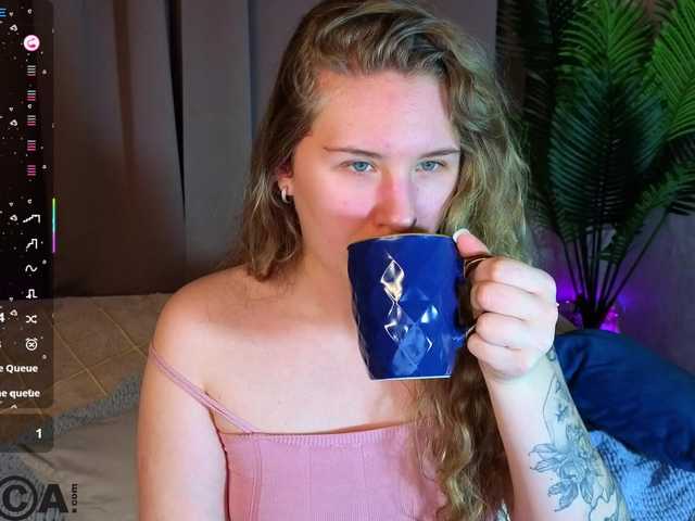 Elsiee-Cuttiess's BongaCams show and profile