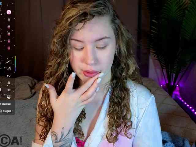 Elsiee-Cuttiess Elsiee-Cuttiess