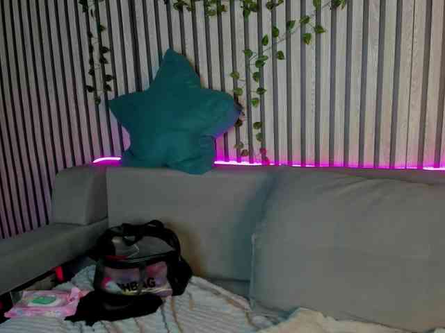 Elsiee-Cuttiess Elsiee-Cuttiess