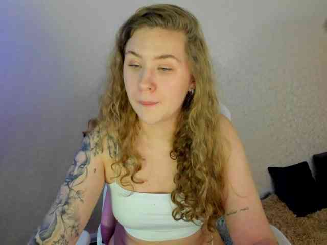 Elsiee-Cuttiess Elsiee-Cuttiess