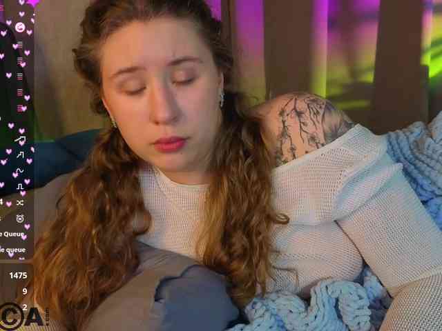 Elsiee-Cuttiess Live Webcam on BongaCams