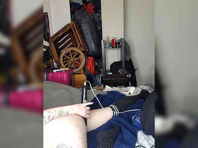 TinyTemptressChanel webcam