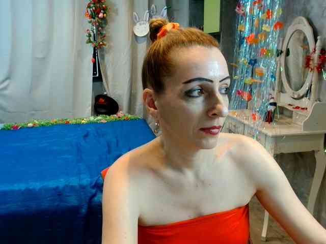 AnneDevrim Live Webcam on BongaCams