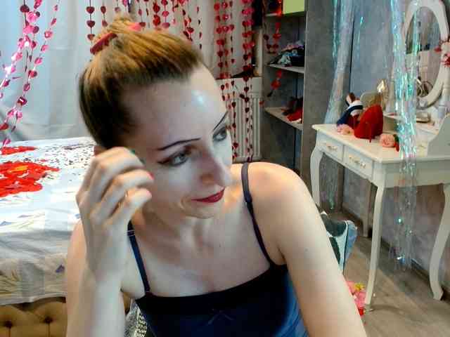 AnneDevrim webcam
