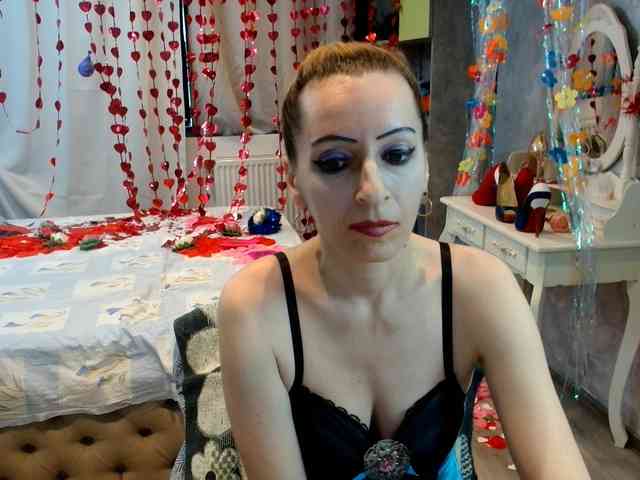 AnneDevrim webcam