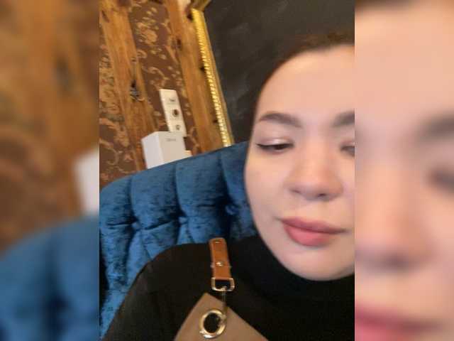 Lumarose's BongaCams show and profile