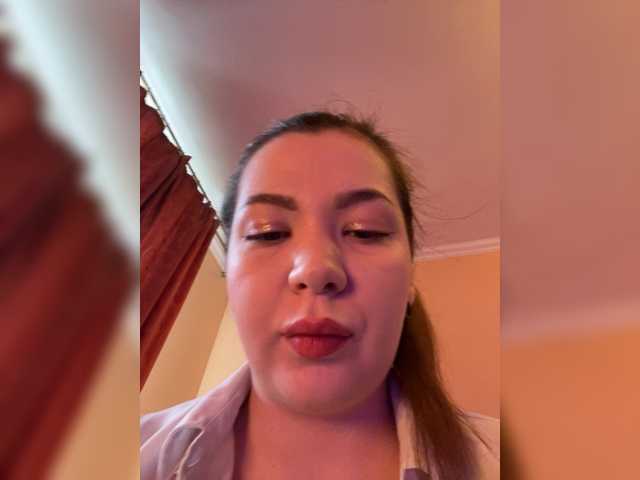 Lumarose's BongaCams show and profile