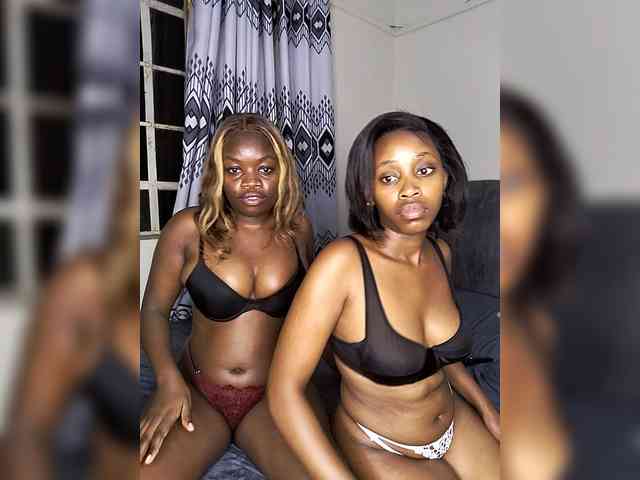 latiffa-lina Live Webcam on BongaCams