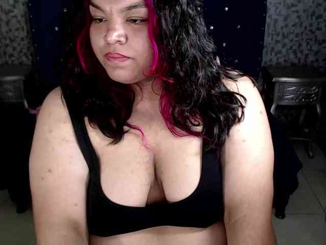 Tylavalenciax webcam