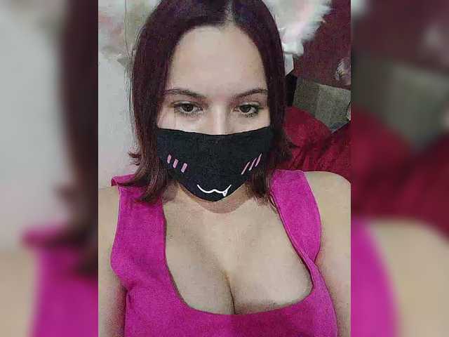 JulieWagner – webcam model profile photo