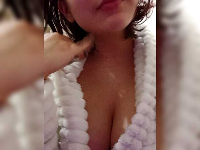 Sex chat gratuit in direct cu JulieWagner pe BongaCams