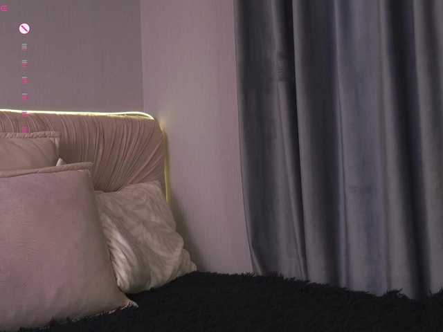 CristieHas's BongaCams show and profile