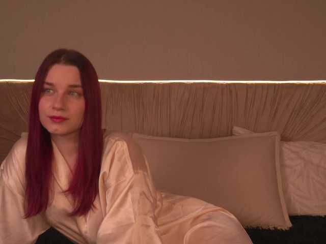 CristieHas's BongaCams show and profile