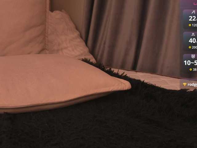 CristieHas's BongaCams show and profile