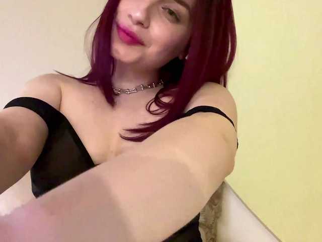 CristieHas's BongaCams show and profile