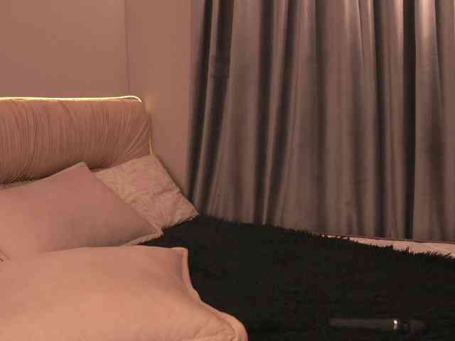 CristieHas CristieHas