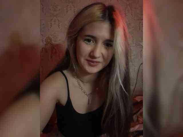 karinka-hot007 webcam