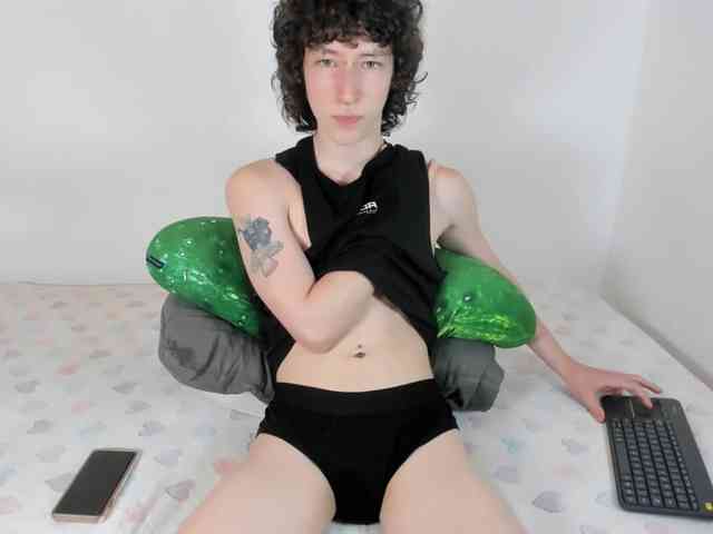 curlyytwink curlyytwink