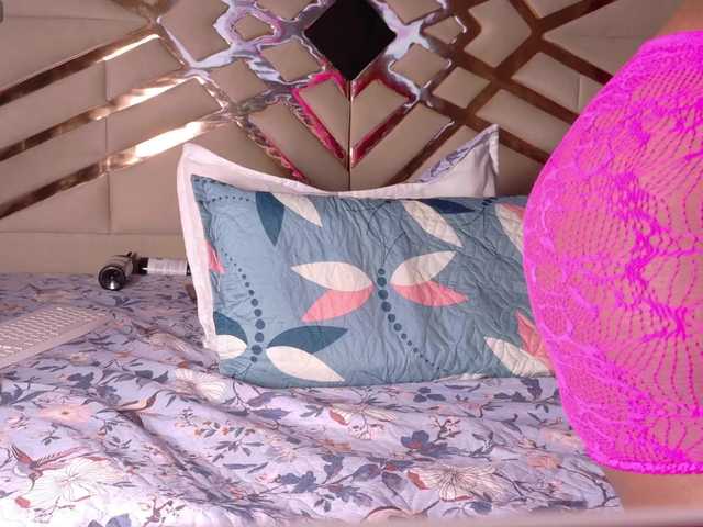 missfoster's BongaCams show and profile