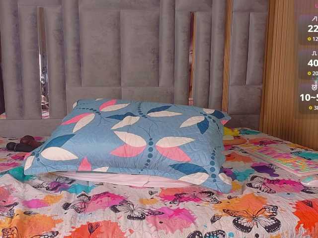 missfoster's BongaCams show and profile