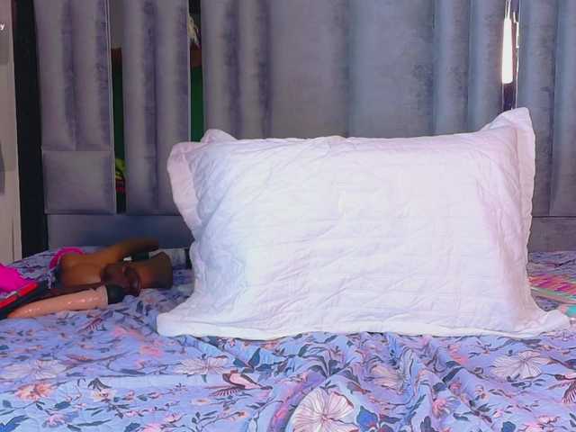 missfoster's BongaCams show and profile