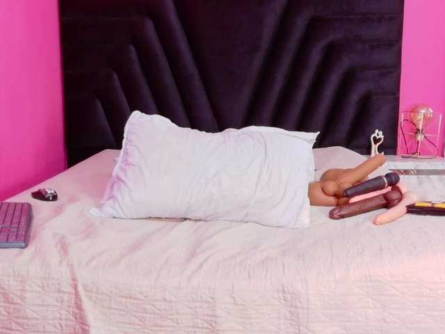 missfoster's BongaCams show and profile