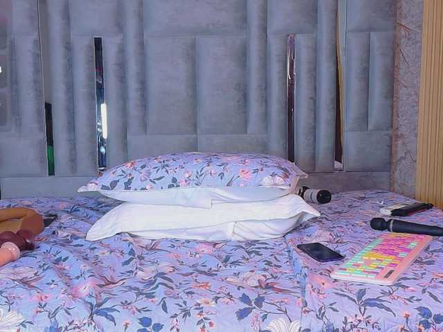 missfoster's BongaCams show and profile