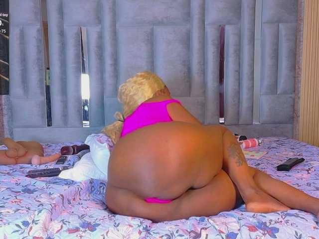 missfoster's BongaCams show and profile